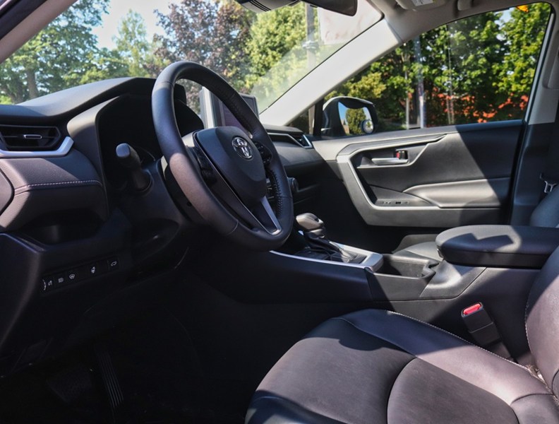 2024 Toyota RAV4 XLE AWD