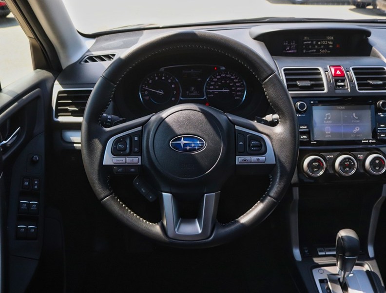 2018 Subaru Forester 2.5i Touring CVT w/EyeSight Pkg