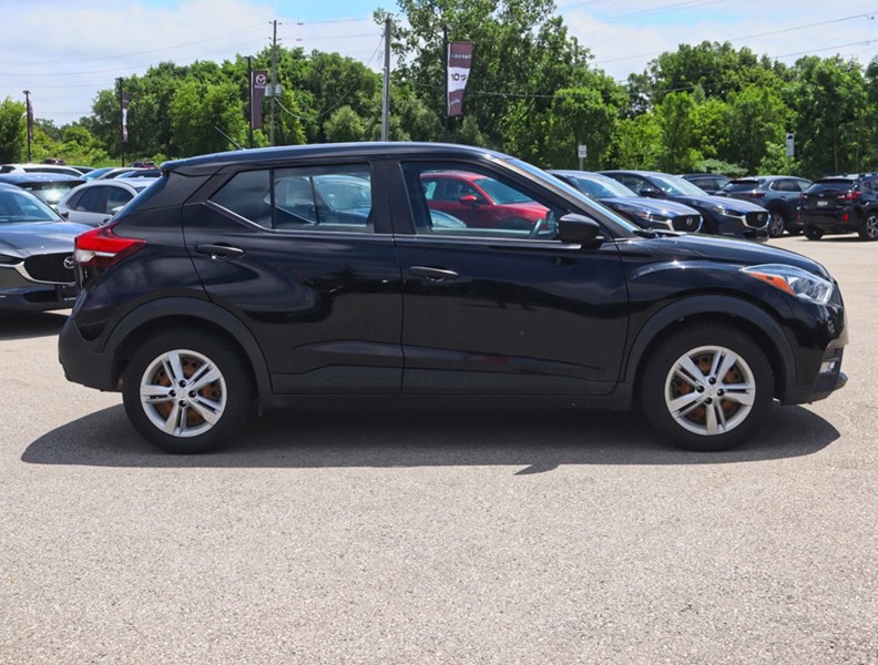 2020 Nissan Kicks S FWD