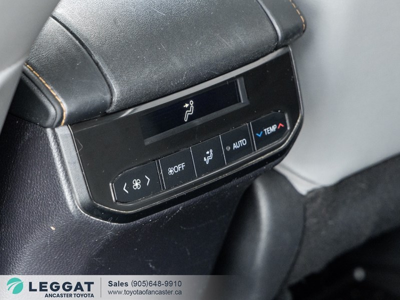 2022 Toyota Highlander Hybrid Hybrid XLE AWD