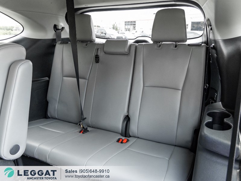2022 Toyota Highlander Hybrid Hybrid XLE AWD