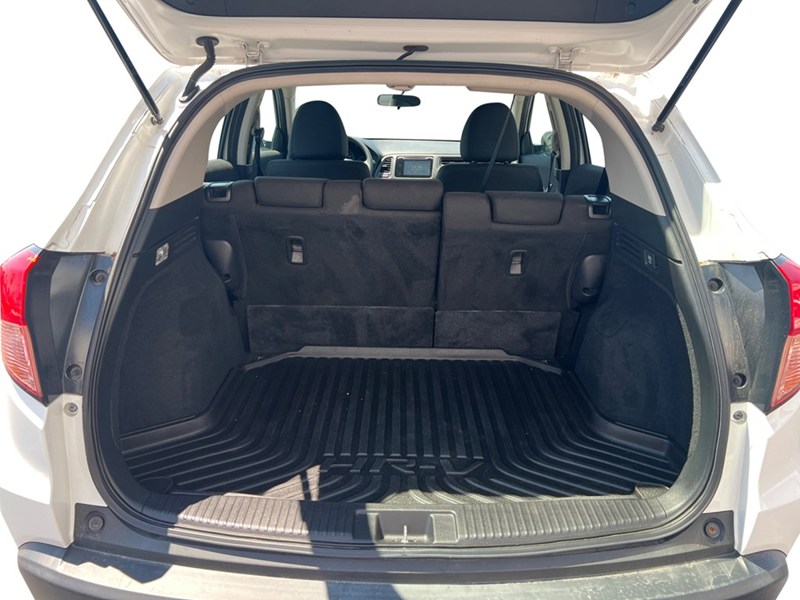 2017 Honda HR-V 4WD 4dr CVT LX |Fuel Efficient Reliability