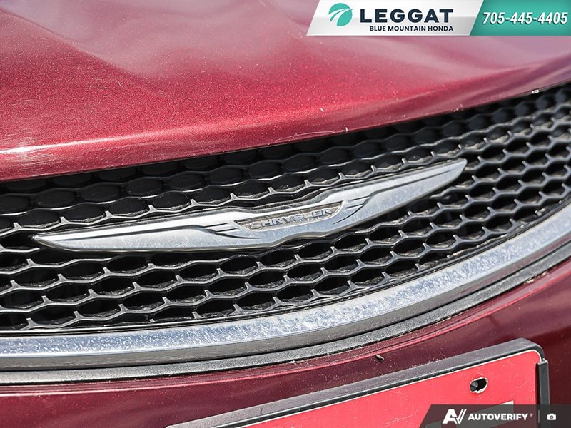 2015 Chrysler 200 4dr Sdn Limited FWD