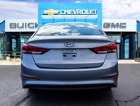 2017 Hyundai Elantra 4dr Sdn Auto LE