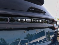 2024 GMC Acadia AWD 4dr Denali