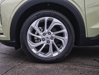 2027 Chevrolet Bolt FWD 4dr LT