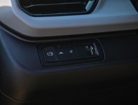 2027 Chevrolet Bolt FWD 4dr LT
