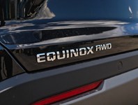 2027 Chevrolet Equinox AWD 4dr LT w/2LT