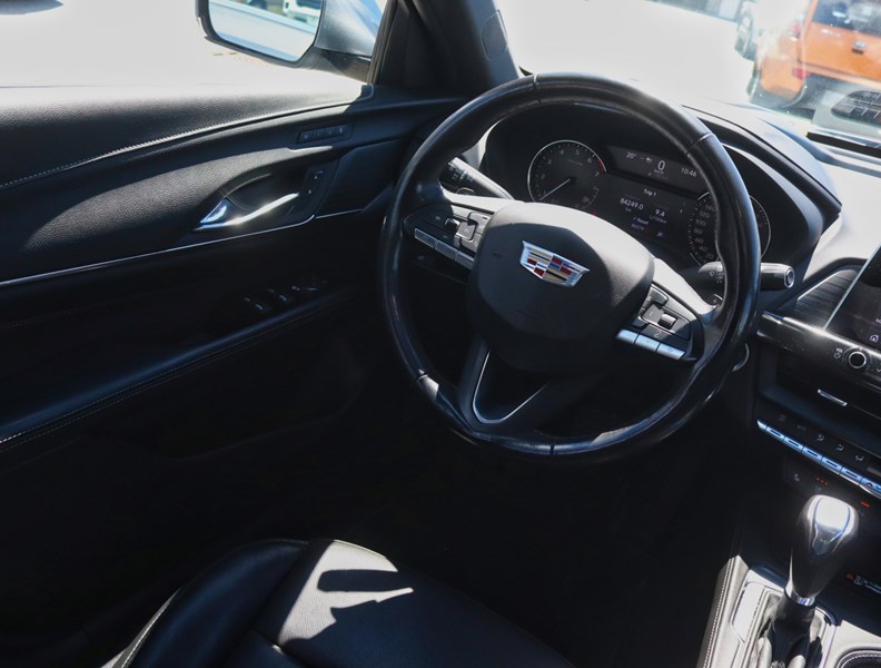 2022 Cadillac CT4 4dr Sdn Premium Luxury