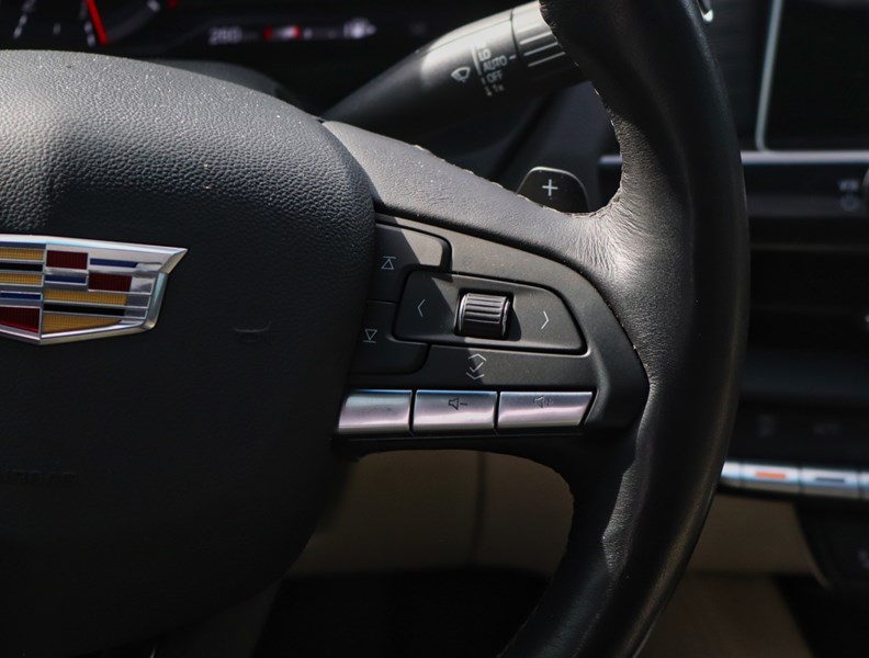 2022 Cadillac CT4 4dr Sdn Premium Luxury