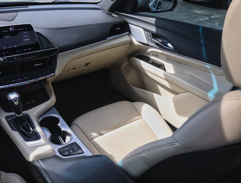 2022 Cadillac CT4 4dr Sdn Premium Luxury