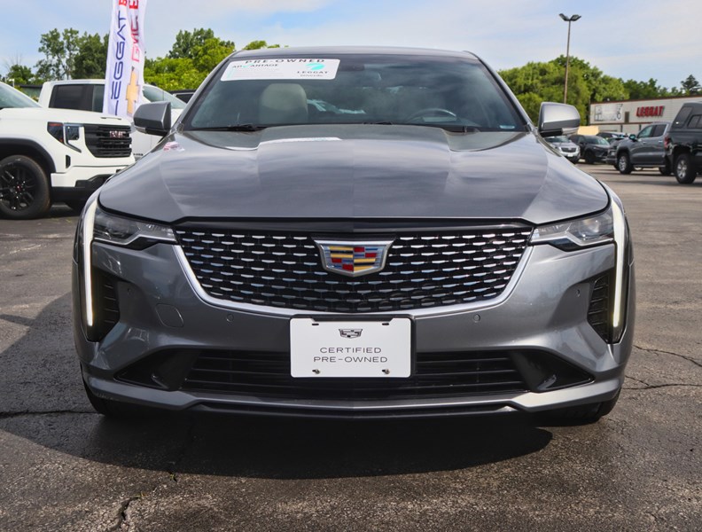 2022 Cadillac CT4 4dr Sdn Premium Luxury