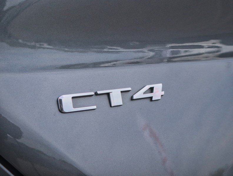 2022 Cadillac CT4 4dr Sdn Premium Luxury