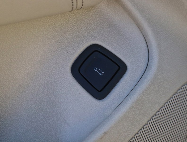 2023 Cadillac CT4 4dr Sdn Luxury