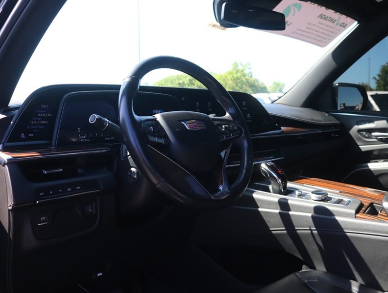 2023 Cadillac Escalade ESV 4WD 4dr Luxury
