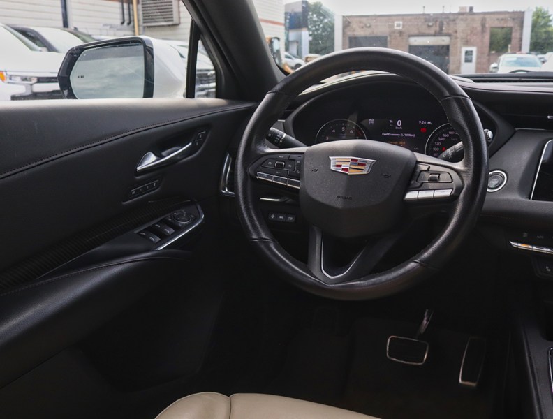 2023 Cadillac XT4 AWD 4dr Sport