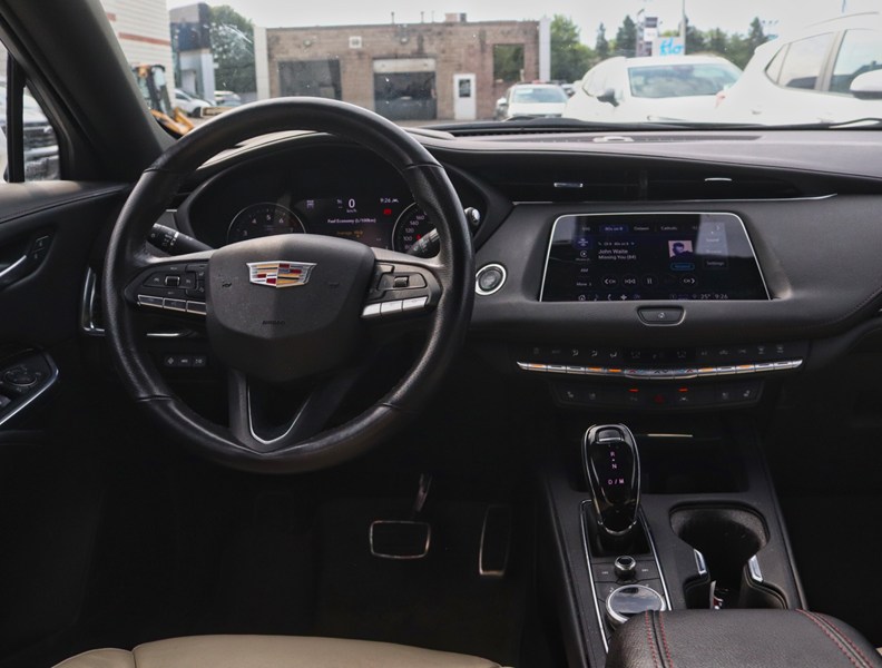 2023 Cadillac XT4 AWD 4dr Sport