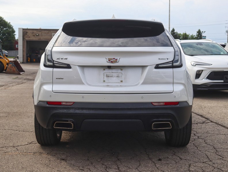 2023 Cadillac XT4 AWD 4dr Sport