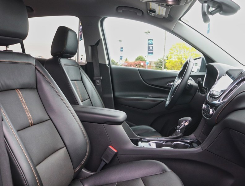 2023 Chevrolet Equinox AWD 4dr Premier