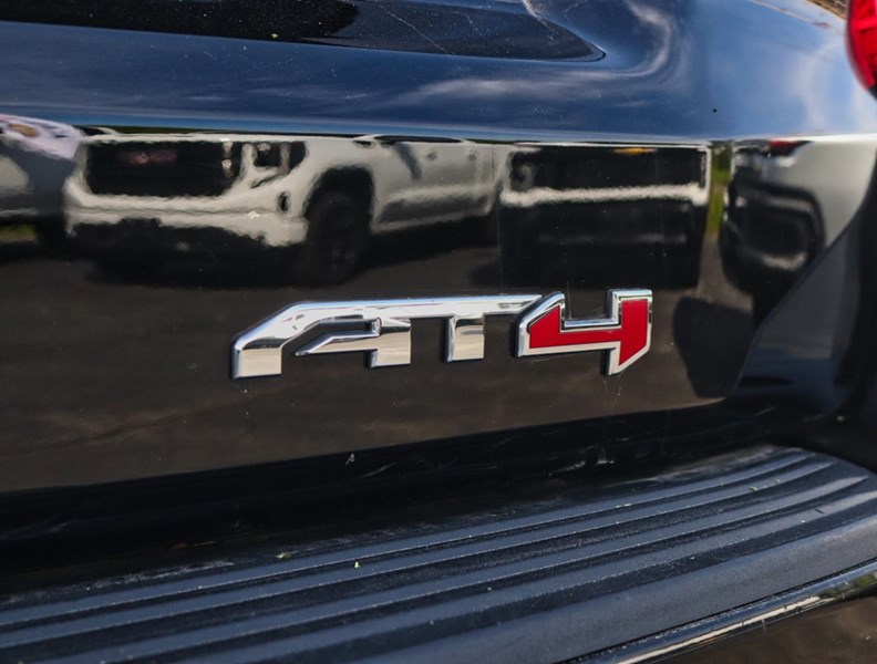 2023 GMC Yukon 4WD 4dr AT4