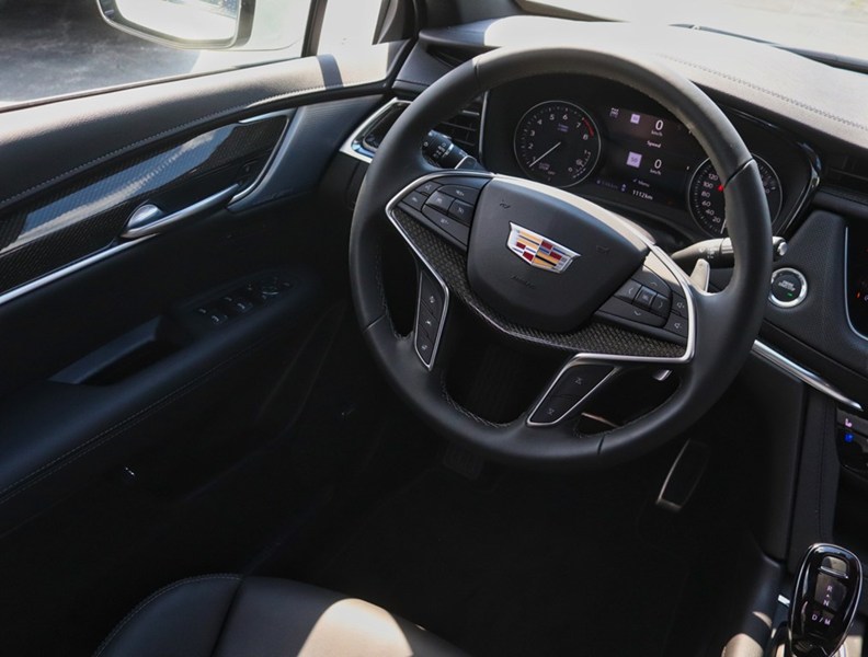 2026 Cadillac XT5 AWD 4dr Sport
