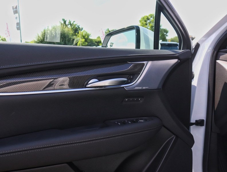 2026 Cadillac XT5 AWD 4dr Sport