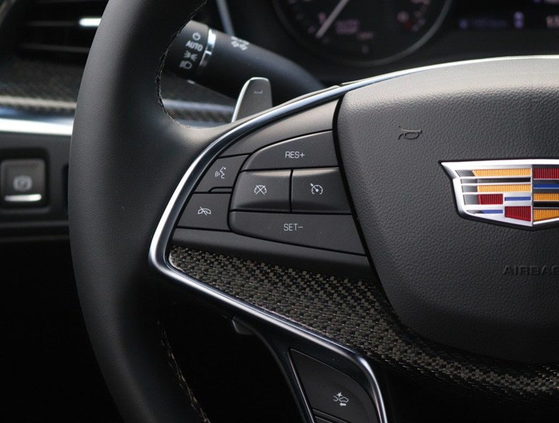 2026 Cadillac XT5 AWD 4dr Sport