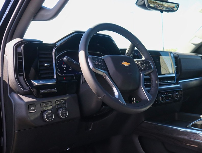 2026 Chevrolet Silverado 3500HD 4WD Crew Cab 172