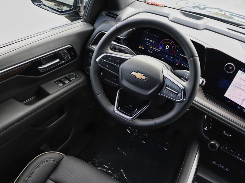 2026 Chevrolet Suburban 4WD 4dr Premier