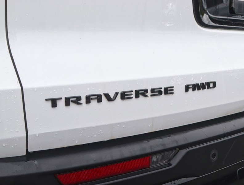 2026 Chevrolet Traverse AWD 4dr LT