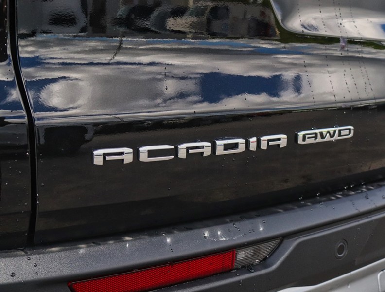 2026 GMC Acadia AWD 4dr Elevation