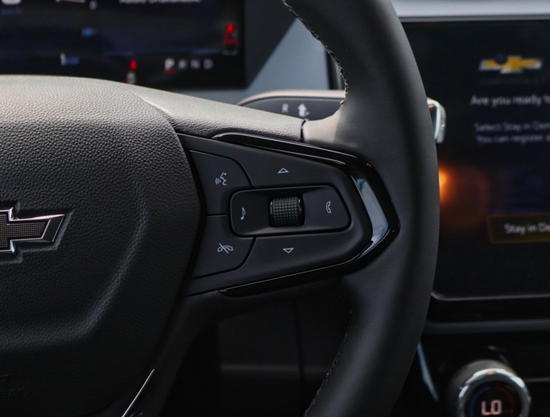 2027 Chevrolet Bolt FWD 4dr LT