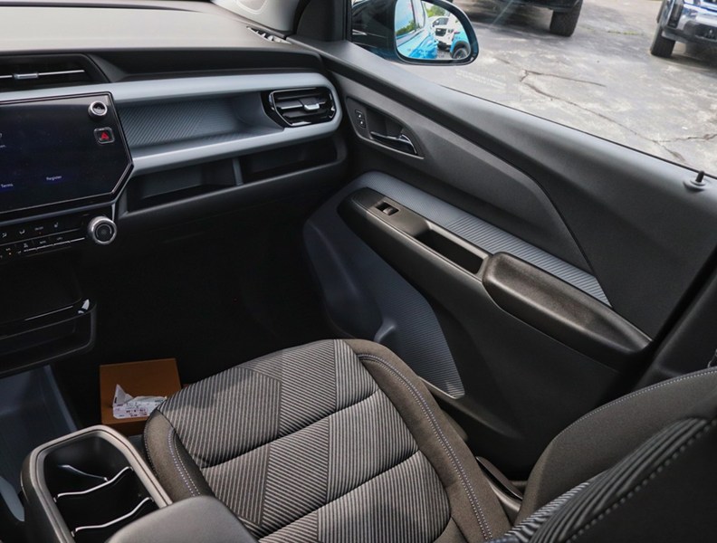 2027 Chevrolet Bolt FWD 4dr LT