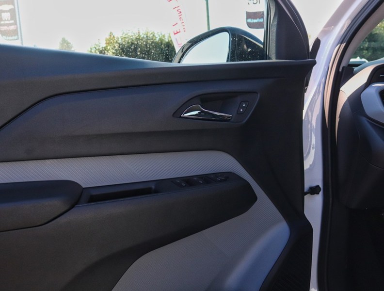 2027 Chevrolet Bolt FWD 4dr LT