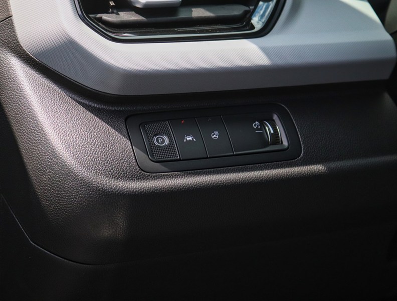 2027 Chevrolet Bolt FWD 4dr LT