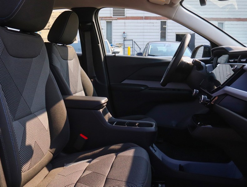 2027 Chevrolet Bolt FWD 4dr LT