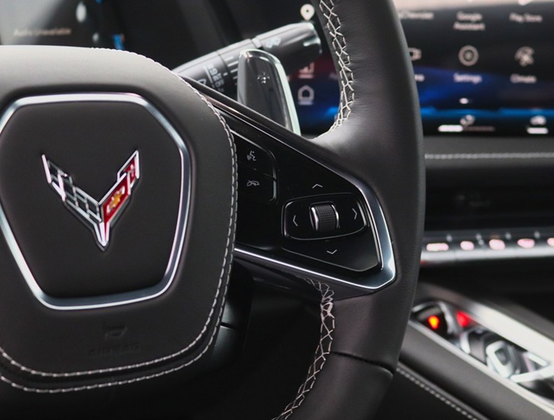 2027 Chevrolet Corvette 2dr Stingray Conv w/1LT