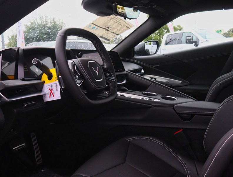 2027 Chevrolet Corvette 2dr Stingray Conv w/1LT