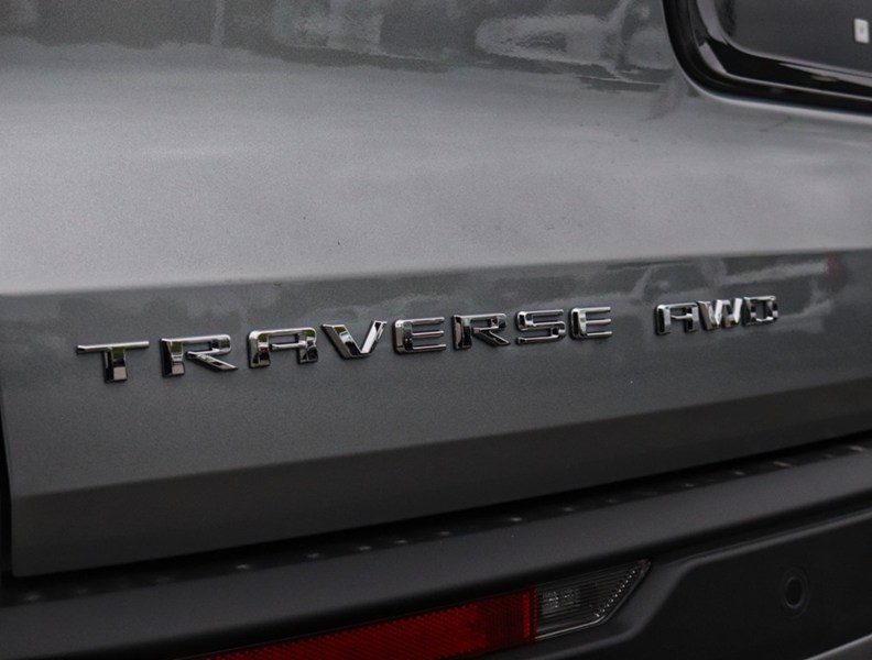 2027 Chevrolet Traverse AWD 4dr LT