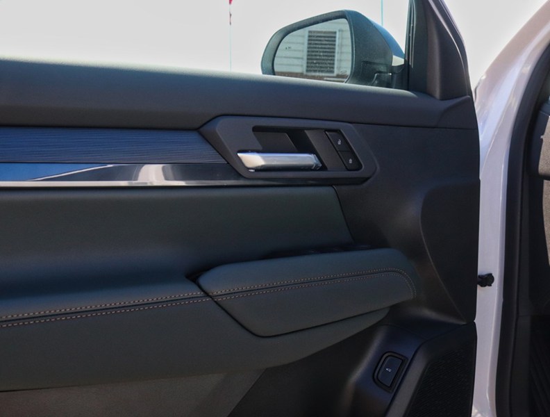 2027 GMC Terrain AWD 4dr AT4