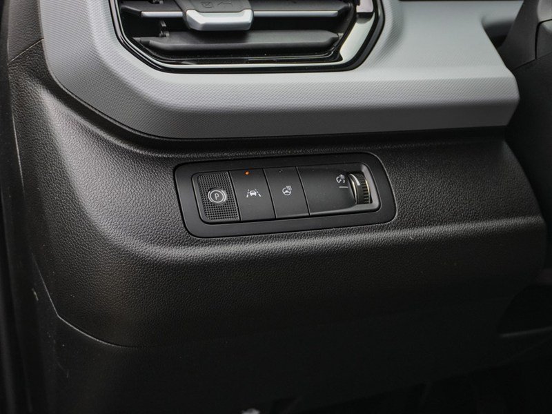 2027 Chevrolet Bolt FWD 4dr LT