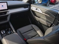 2026 Ford Explorer Active w/200A Pkg 4WD