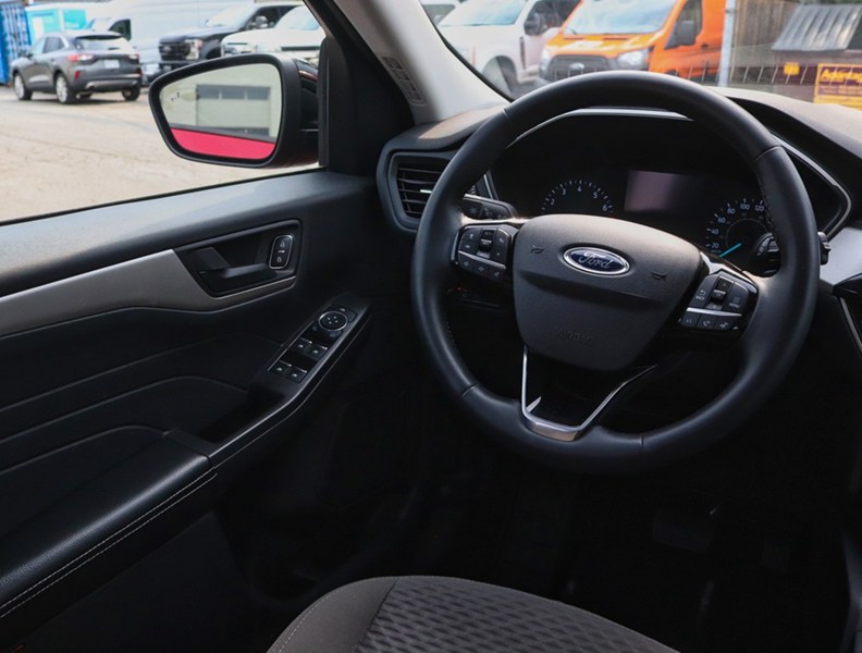 2022 Ford Escape SE | AWD | 1.5L | ROOF | SPORT PKG | NAV | HTD STR