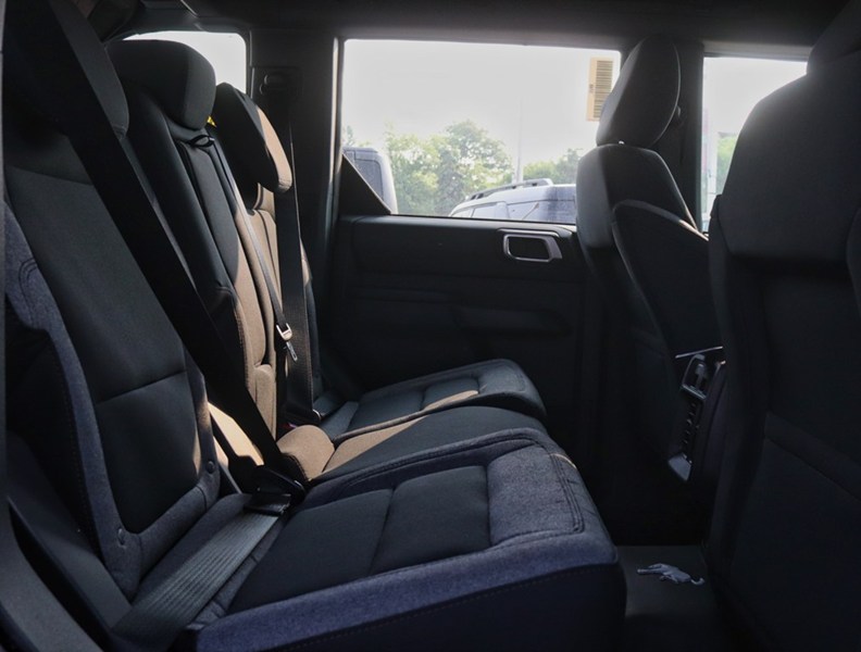 2026 Ford Bronco Base | 4X4 | 2.3L | AUTO | HARD TOP | SD HD LNR
