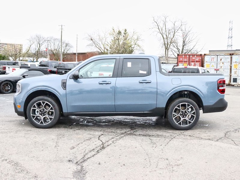 2026 Ford Maverick LARIAT | AWD | 2.0L | ROOF | 4K TOW | PWR SL R WND