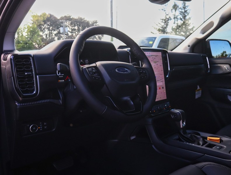 2026 Ford Ranger LARIAT | 4X4 | 2.3L | 500A | BLK PK | TOW PKG