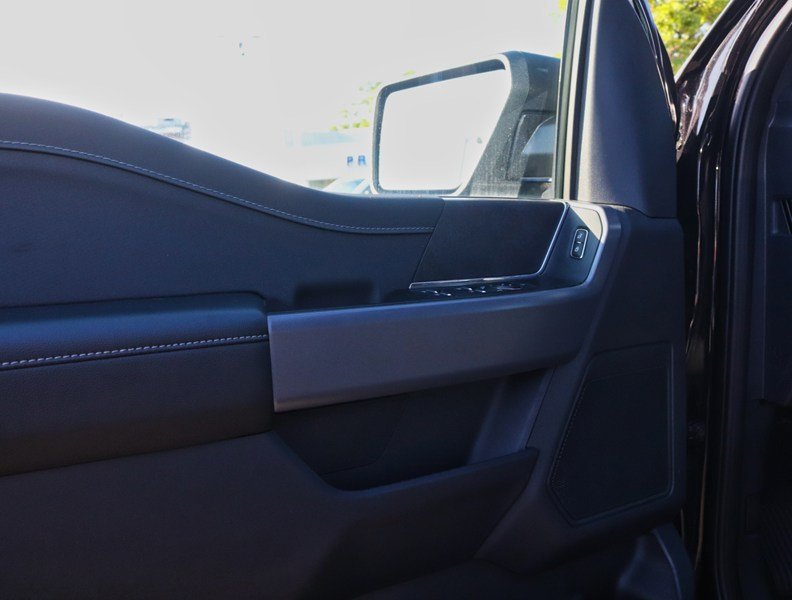 2025 Ford F-150 XLT | 4X4 | 2.7L | 302A | BLK PKG PLS | BED UTL