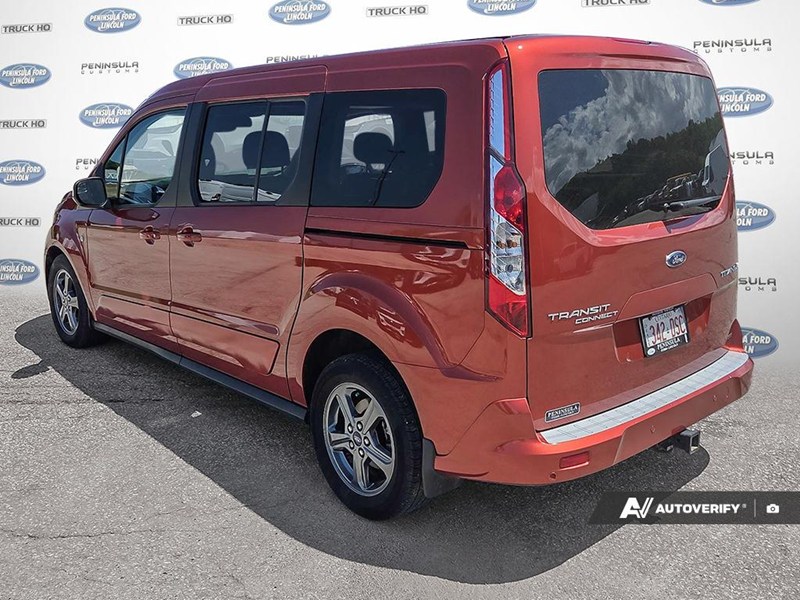 2022 Ford Transit Connect Wagon Titanium w/Dual Sliding Doors