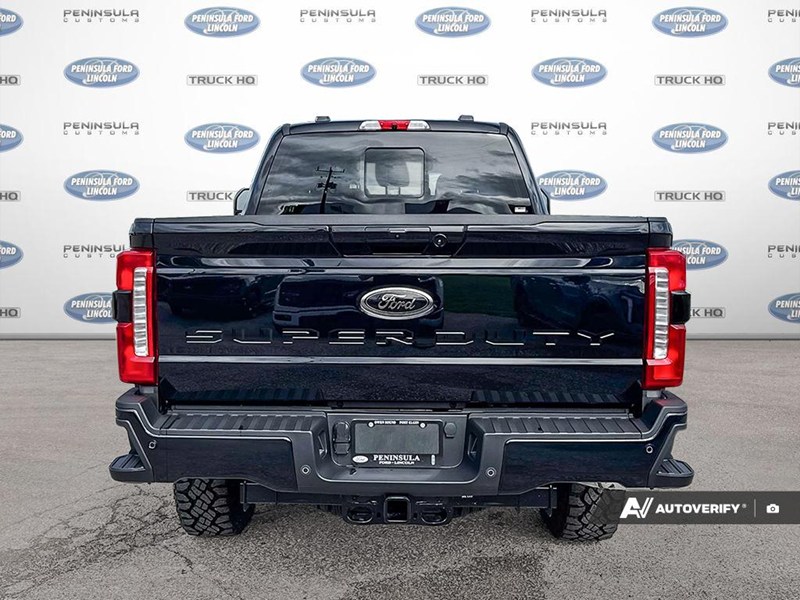 2026 Ford F-350 LARIAT 4WD Crew Cab 6.75' Box