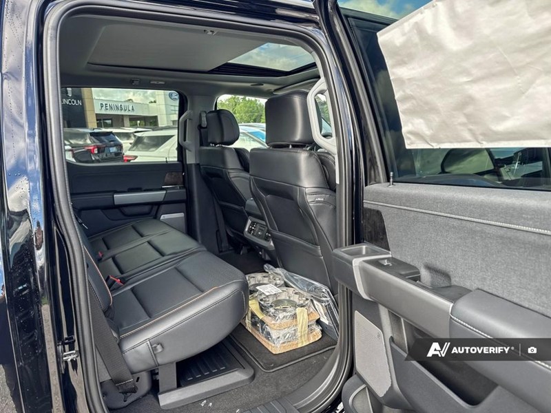 2026 Ford F-350 LARIAT 4WD Crew Cab 6.75' Box